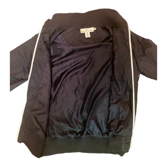 Black Men’s Rain Jacket - Picture 3 of 6